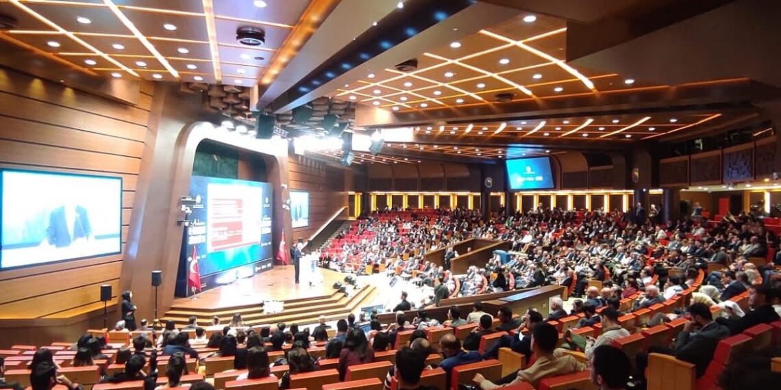 Kütahya ve Tavşanlı Ticaret ve Sanayi Odaları Ankara E-İhracat Zirvesi’nde