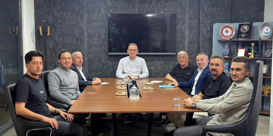 Genç Girişimciler Kurulumuz, Milletvekilimiz Mehmet Demir ve Belediye Başkan Yardımcımız Aziz Solmaz ile Bir Araya Geldi